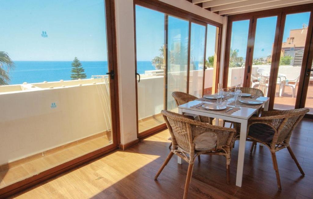 Penthouse On The Beachfront Estepona Esterno foto