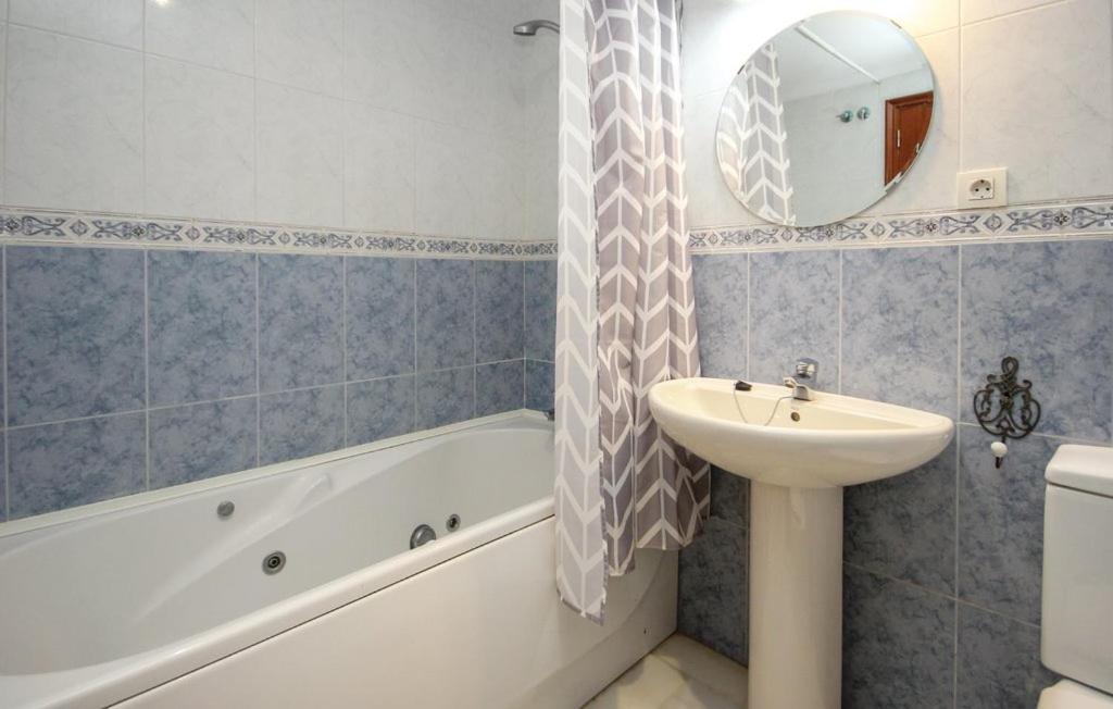 Penthouse On The Beachfront Estepona Esterno foto